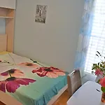 Ivanka In Appartement *