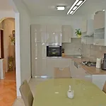 Ivanka In Appartement Omiš