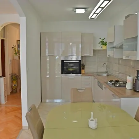 Ivanka In Apartman Omis